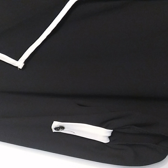 Nwt Black and white blouse - Picture 2 of 6